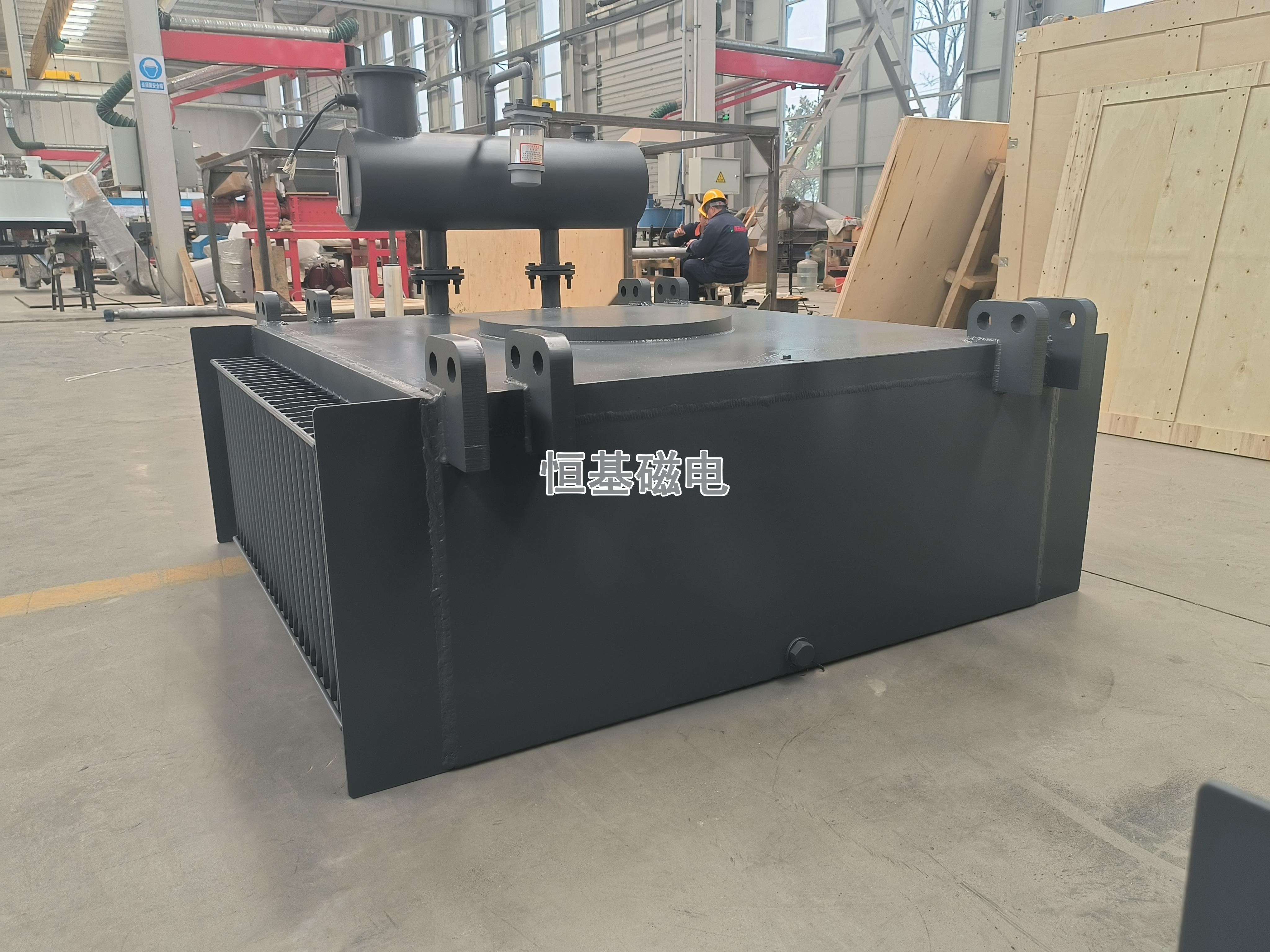 循環(huán)油冷電磁除鐵器